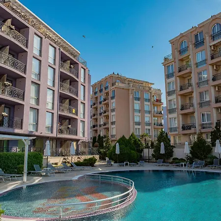 Rainbow 3 - Menada Apartment